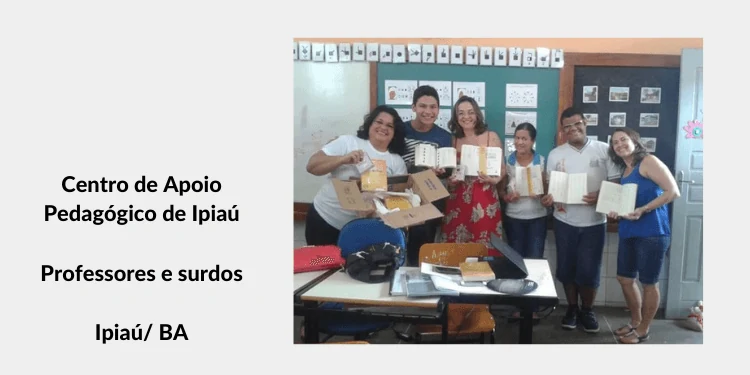 Print de material didático (CAPI) citando o livro Escrita de Sinais sem Mistérios sobre alunos surdos